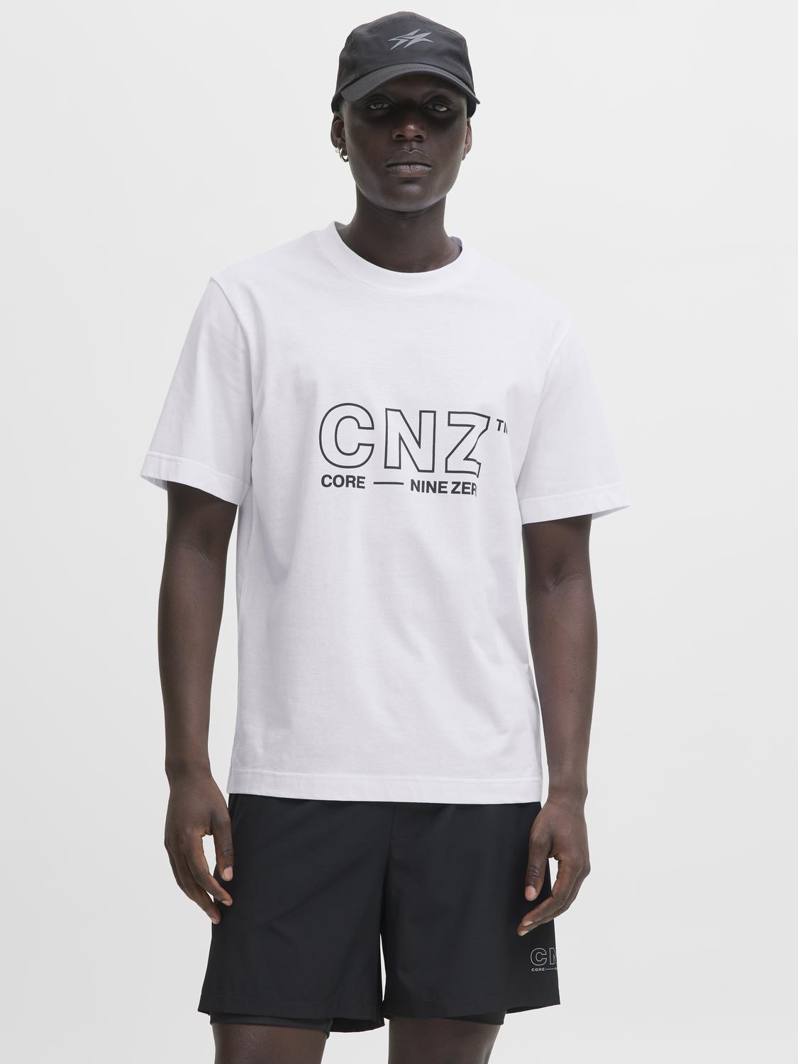 model_shot-front